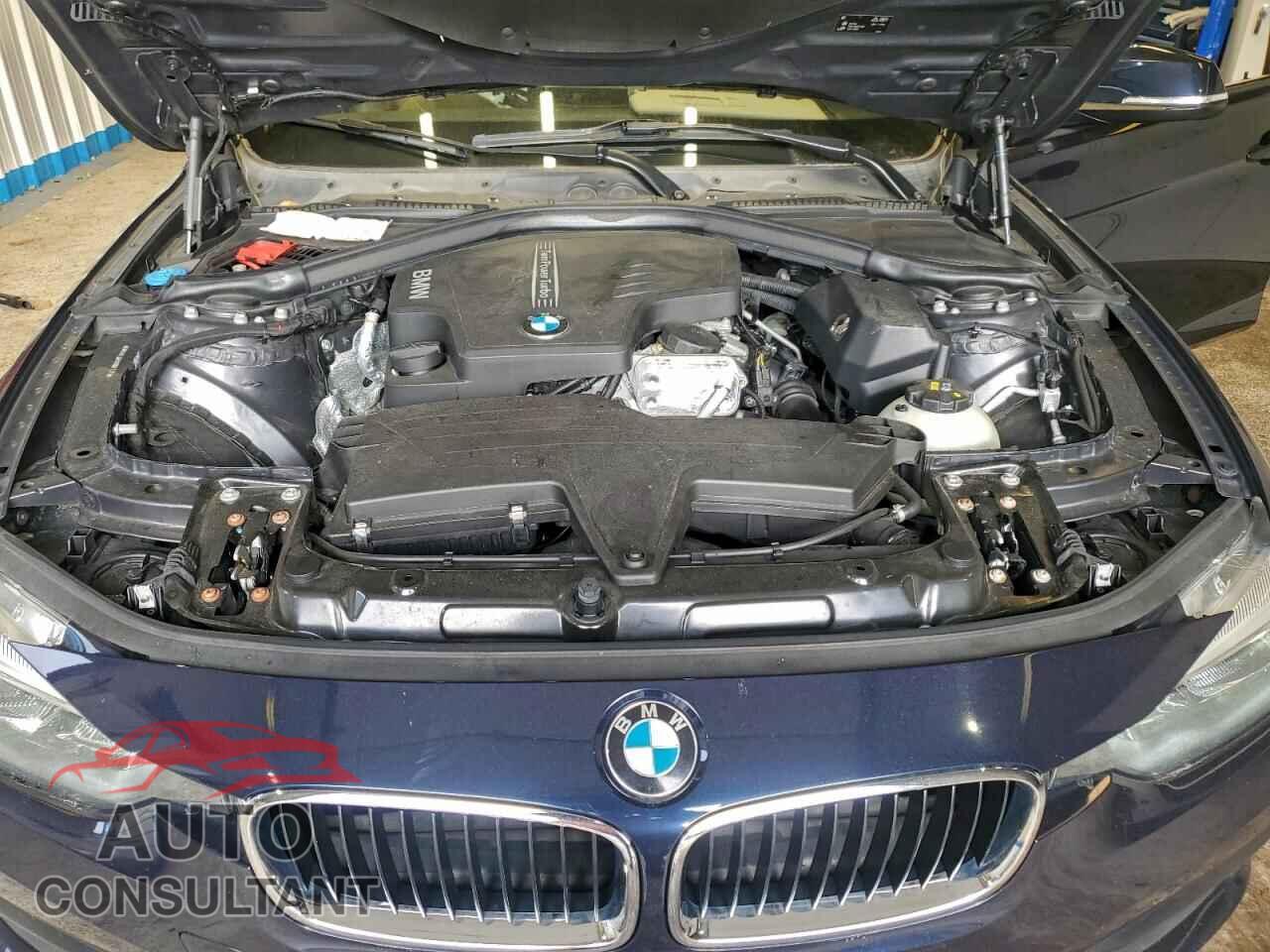 BMW 3 SERIES 2016 - WBA8E5G55GNU21371