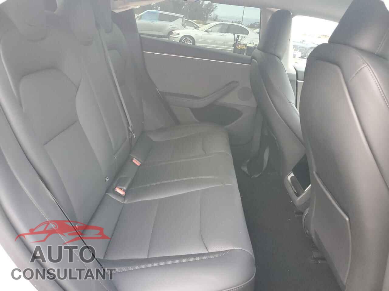 TESLA MODEL 3 2025 - 5YJ3E1EA8SF031832