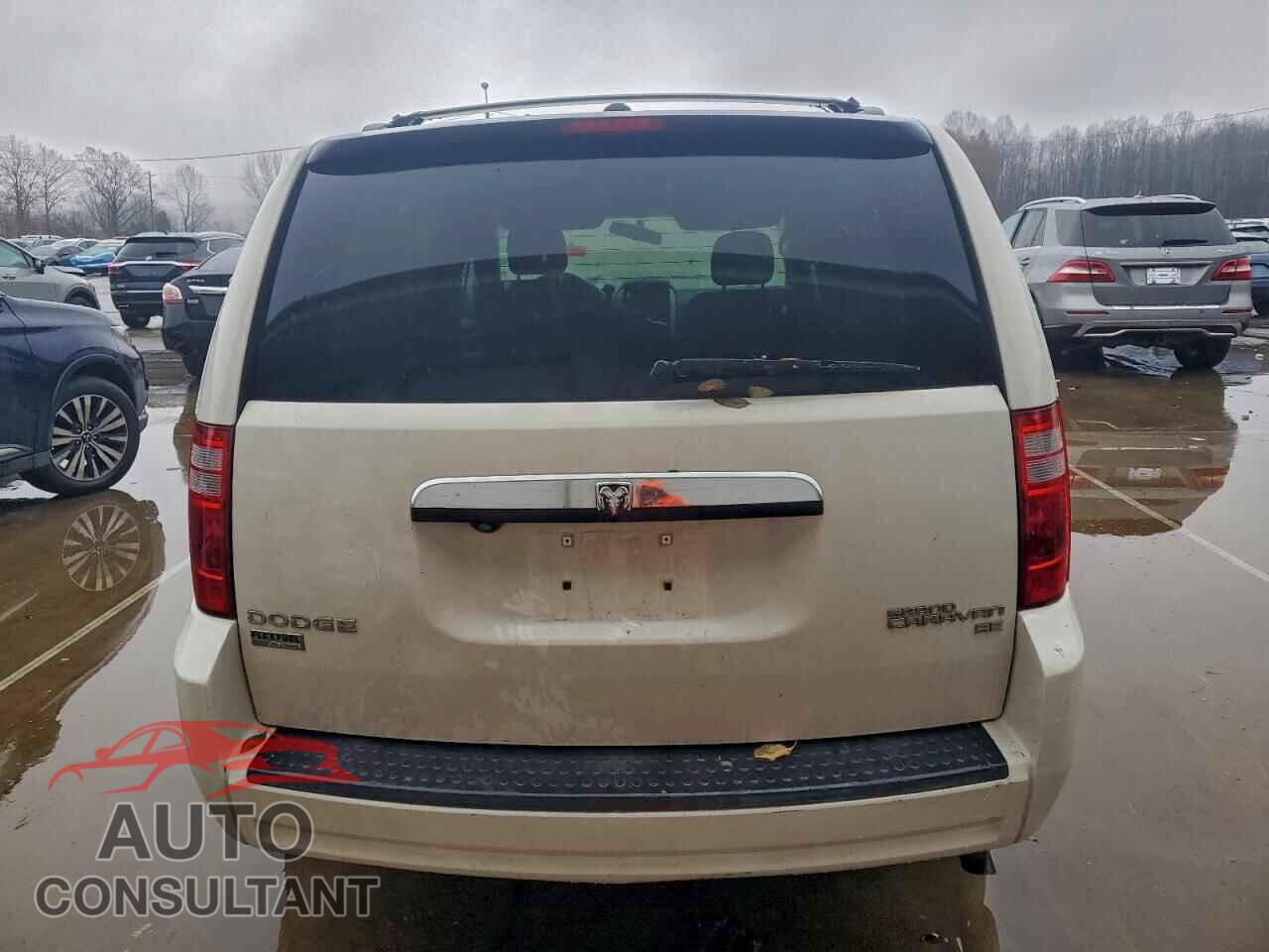 DODGE CARAVAN 2010 - 2D4RN4DE1AR307581
