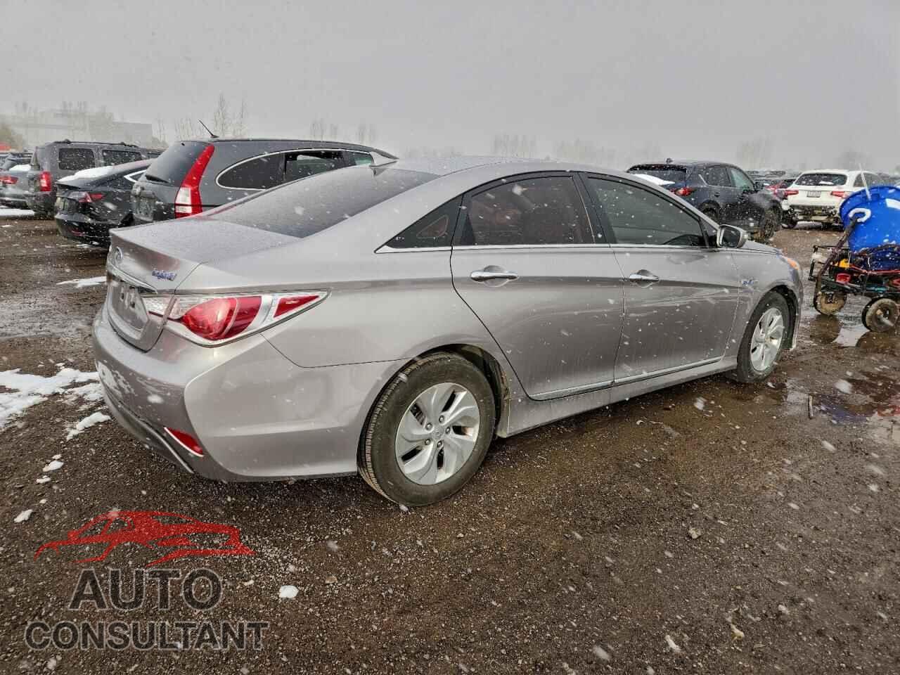 HYUNDAI SONATA 2013 - KMHEC4A41DA064498