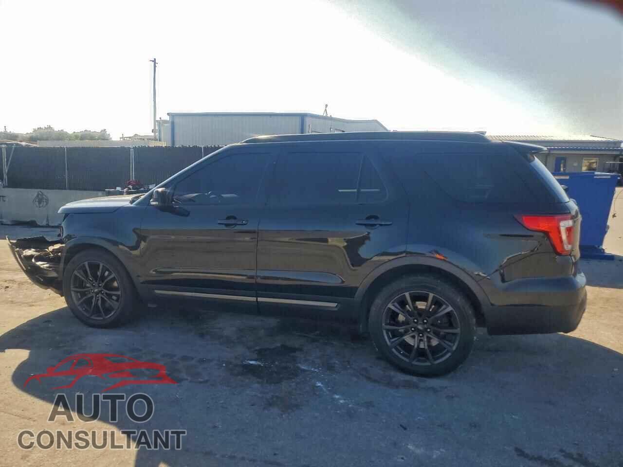 FORD EXPLORER 2017 - 1FM5K7D86HGA41045