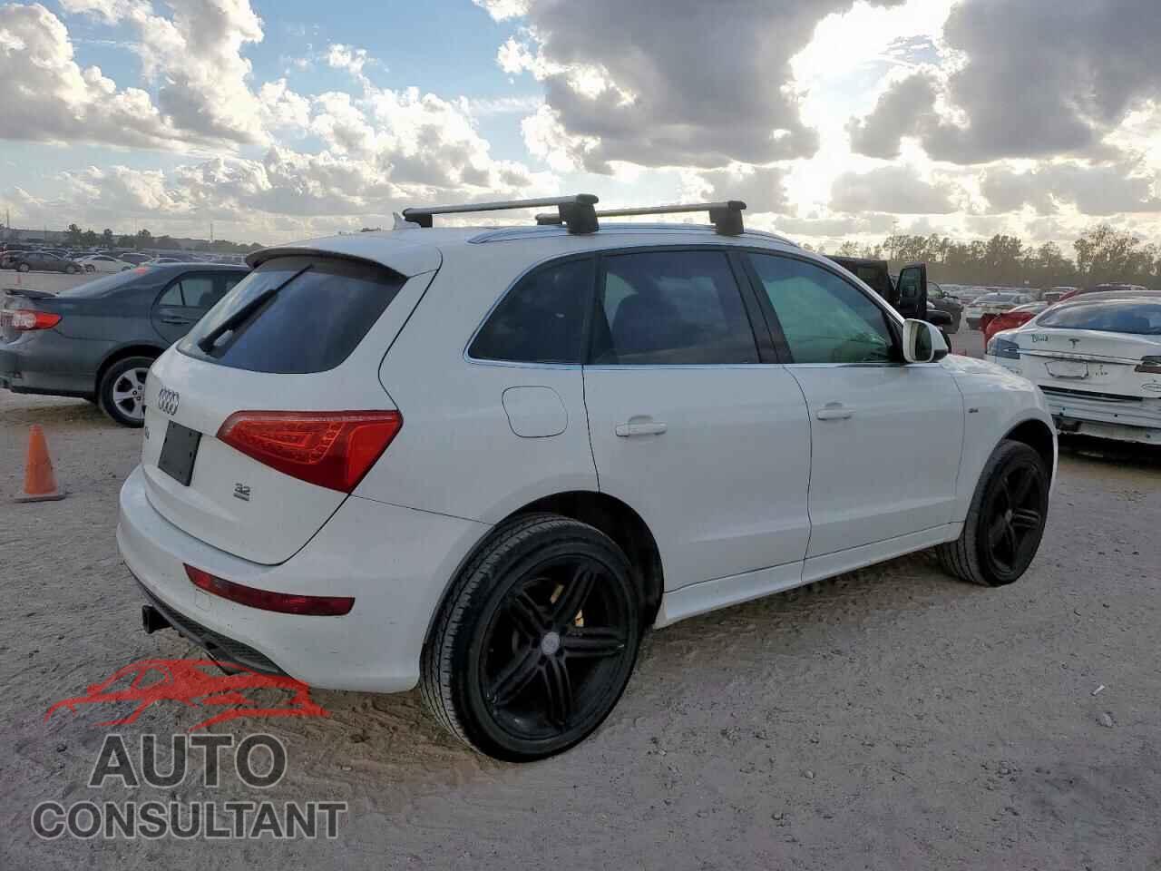 AUDI Q5 2011 - WA1DKBFP2BA013352