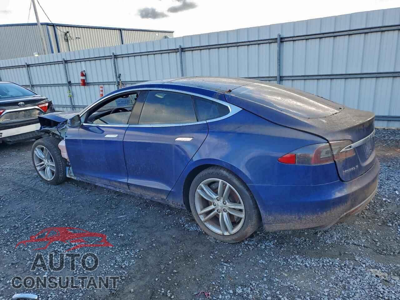 TESLA MODEL S 2015 - 5YJSA1E21FF114881