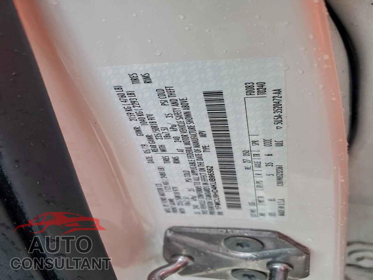 FORD ESCAPE 2019 - 1FMCU9HD4KUB96562