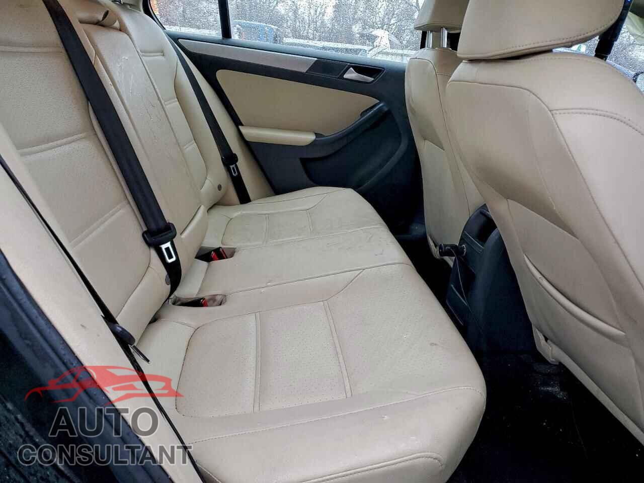 VOLKSWAGEN JETTA 2017 - 3VWDB7AJ8HM352132