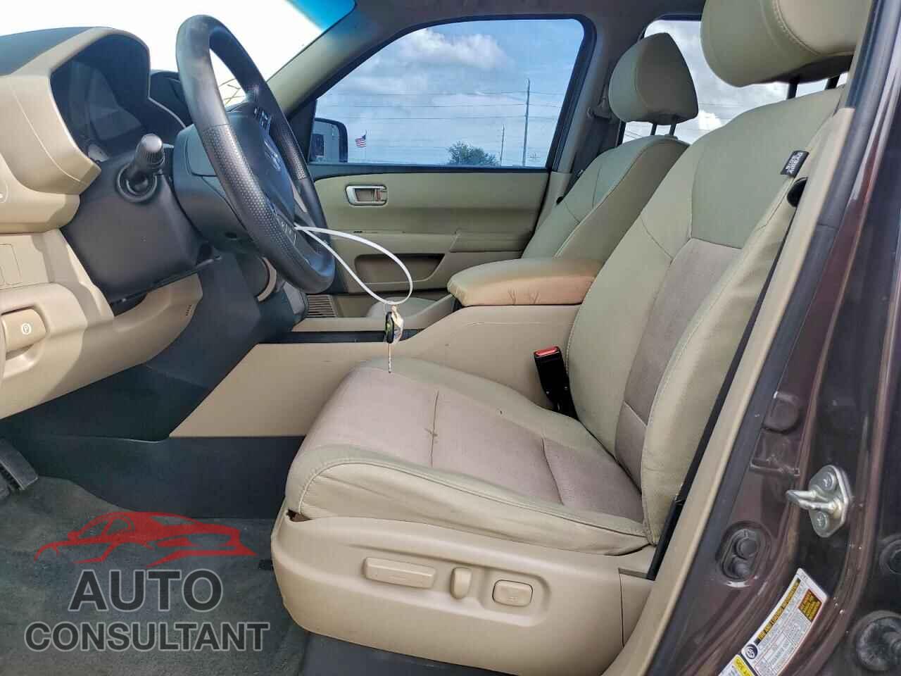 HONDA PILOT 2015 - 5FNYF3H42FB033182