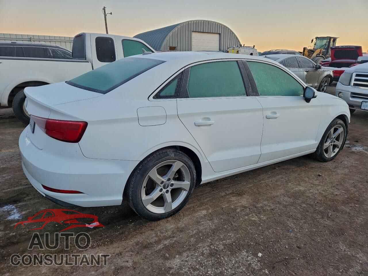 AUDI A3 2019 - WAUAUGFF3KA087691