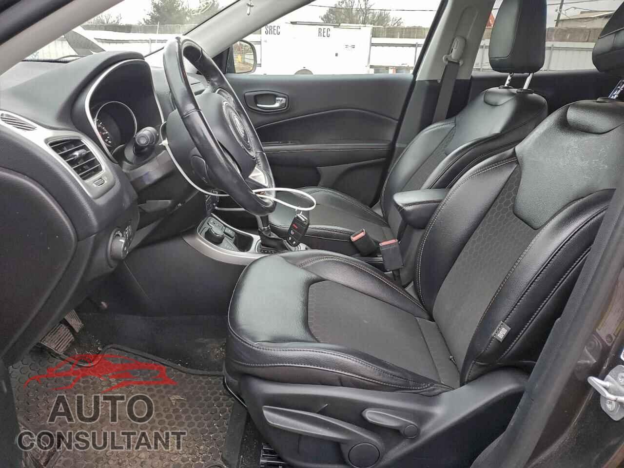 JEEP COMPASS 2019 - 3C4NJDBB2KT847746
