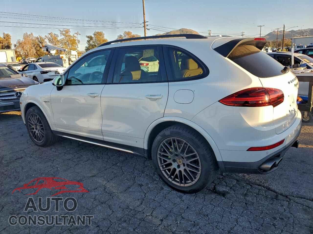 PORSCHE CAYENNE 2017 - WP1AE2A22HLA71632