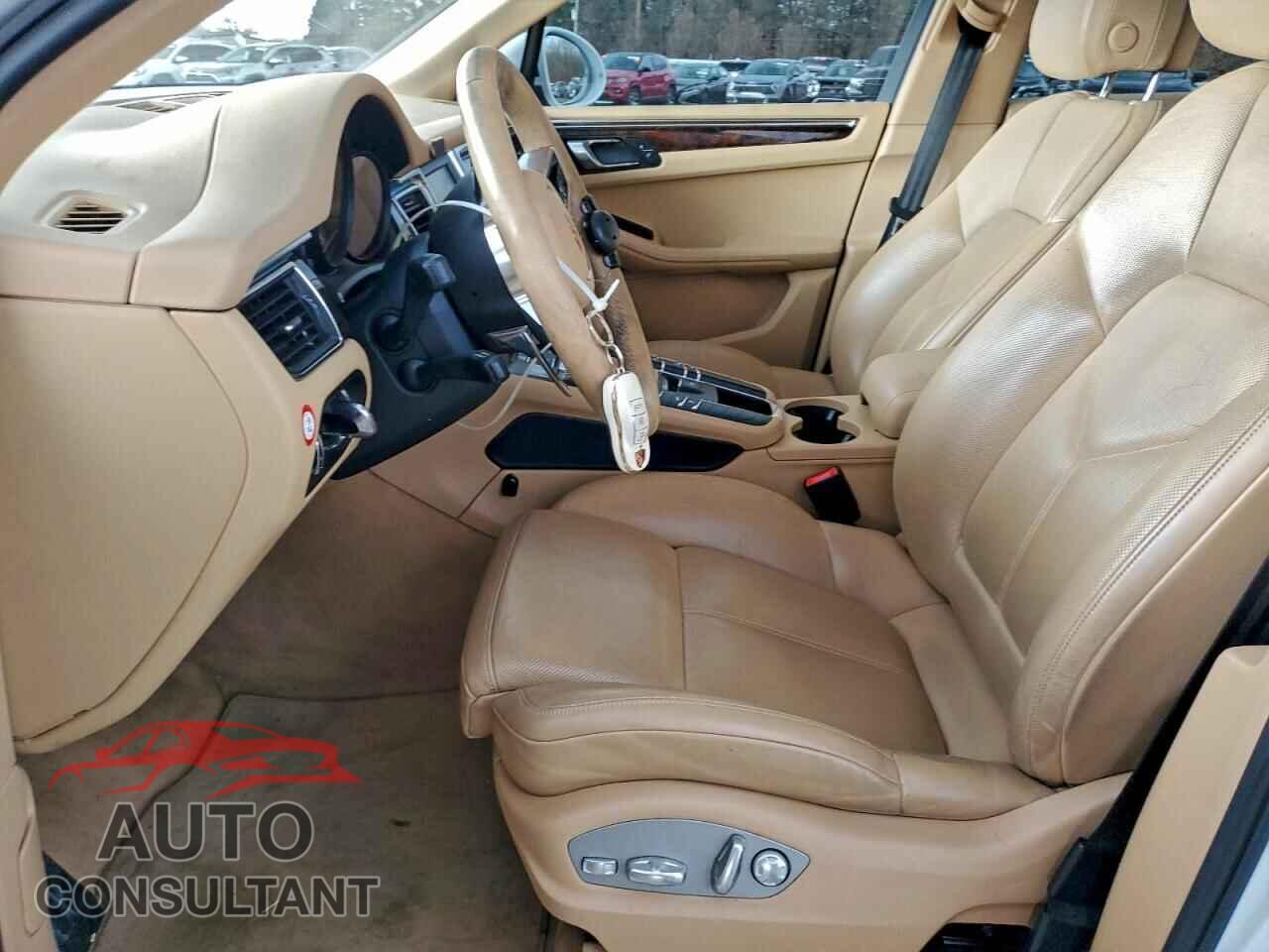 PORSCHE MACAN 2015 - WP1AB2A57FLB74187