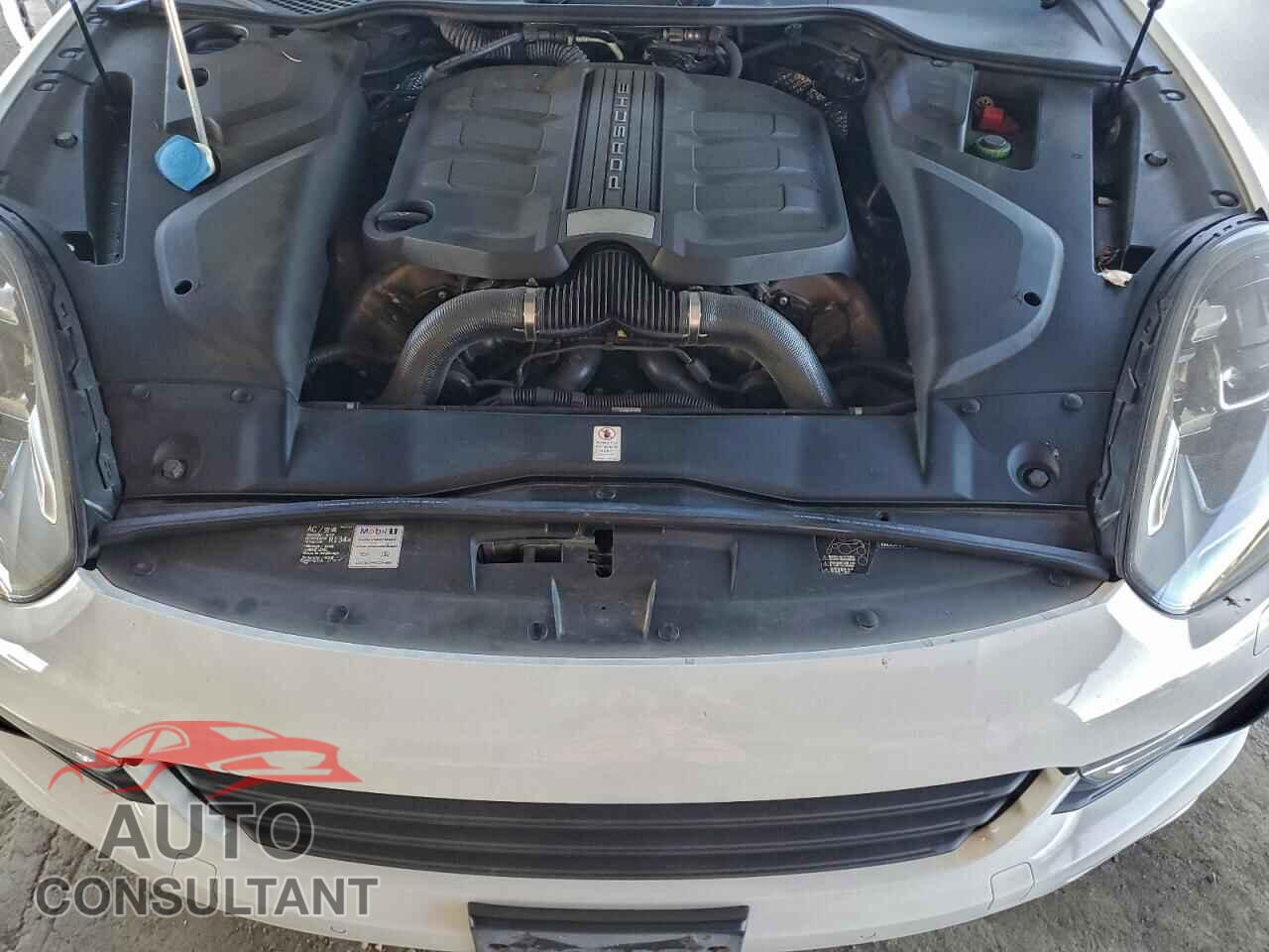 PORSCHE CAYENNE 2016 - WP1AD2A29GLA75162
