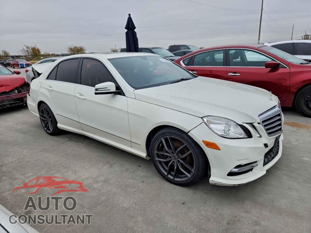 MERCEDES-BENZ E-CLASS 2012 - WDDHF5KB6CA559795