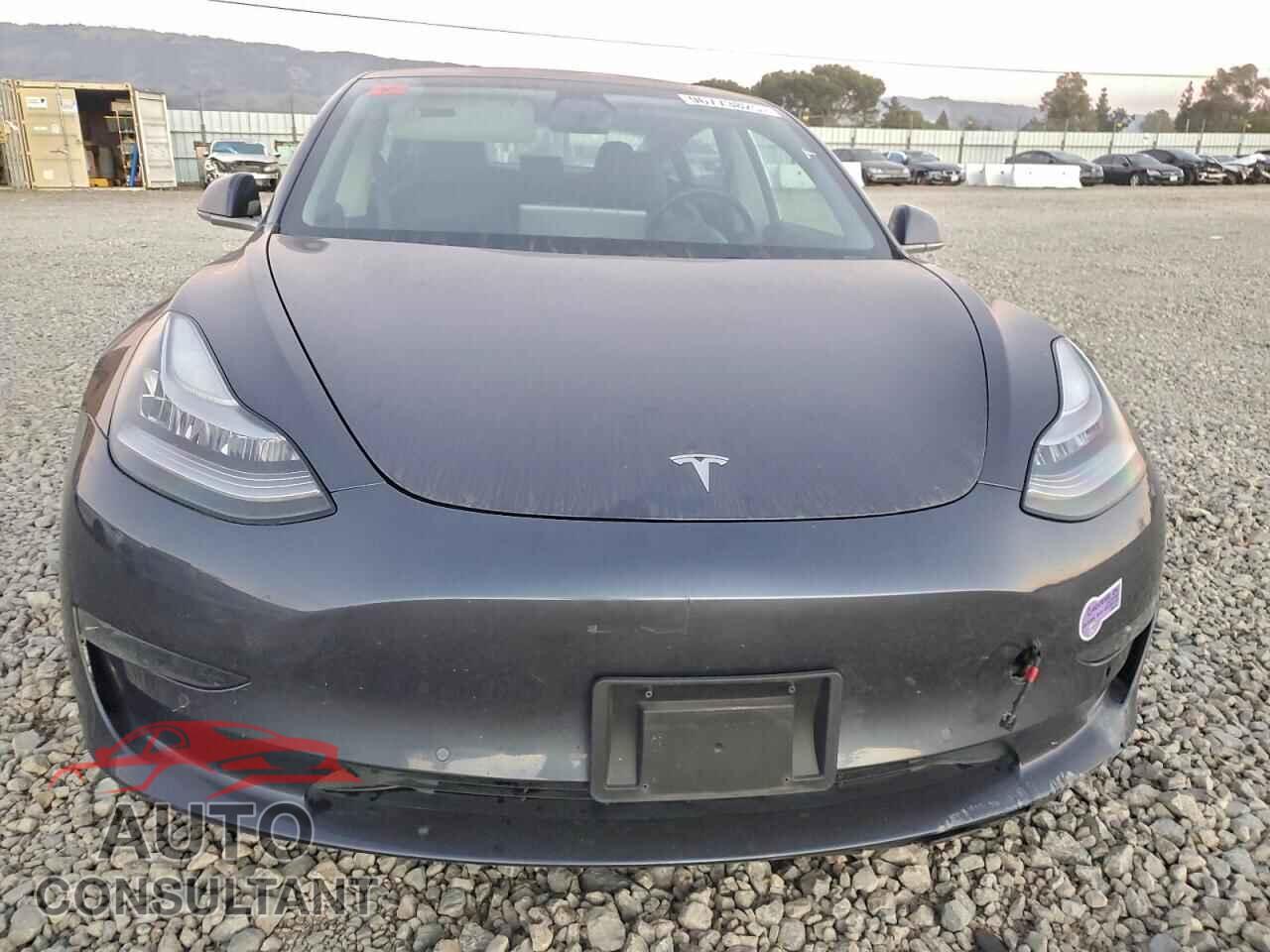 TESLA MODEL 3 2018 - 5YJ3E1EA6JF038423