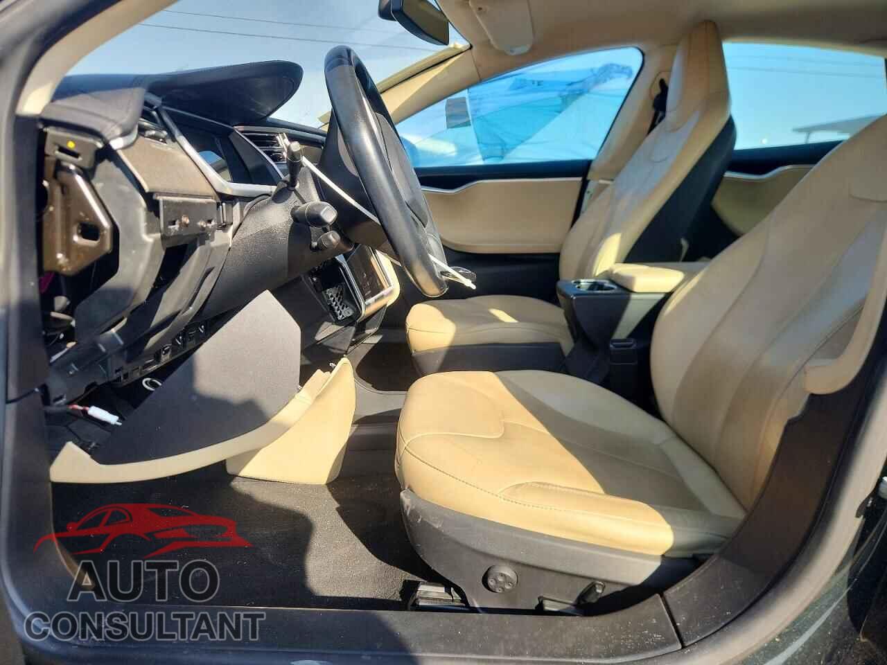TESLA MODEL S 2013 - 5YJSA1DG2DFP03528