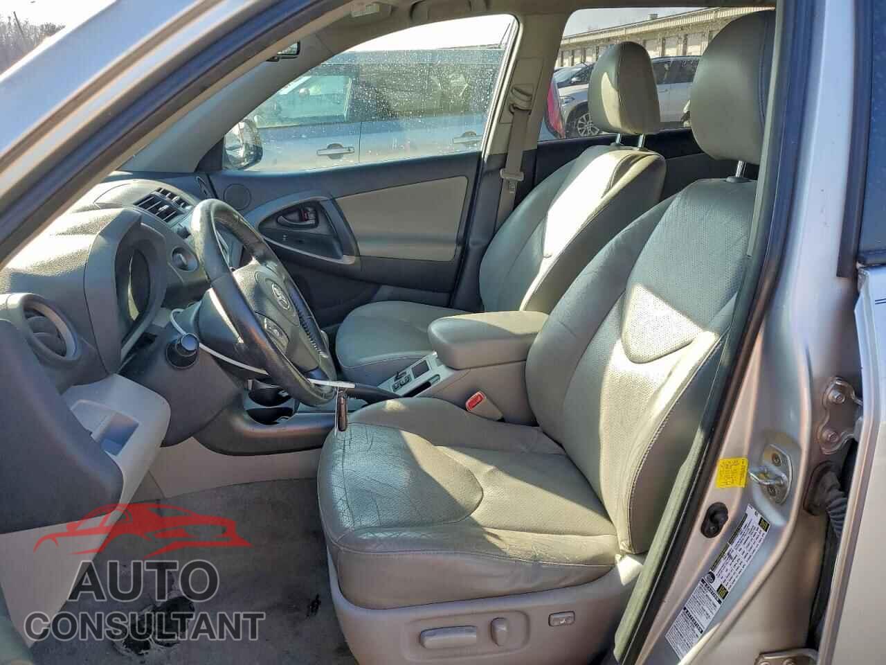 TOYOTA RAV4 2011 - 2T3DF4DV6BW154594