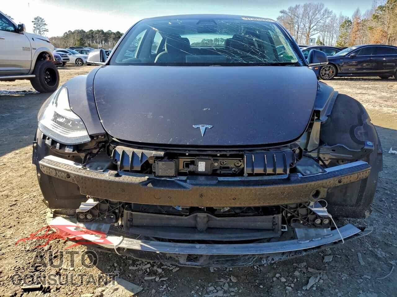 TESLA MODEL 3 2018 - 5YJ3E1EB2JF104183