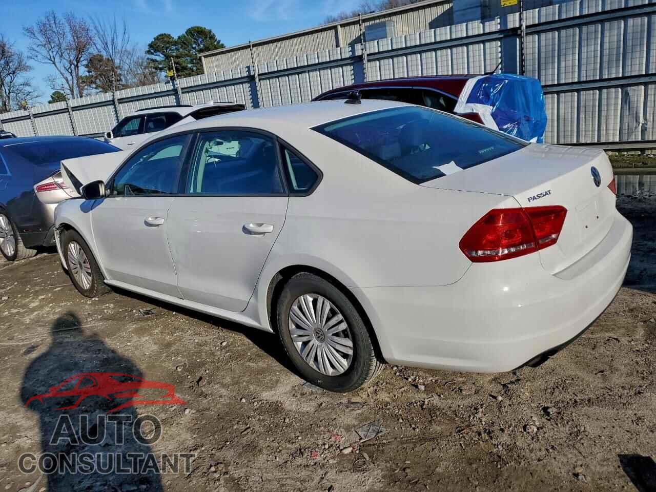VOLKSWAGEN PASSAT 2015 - 1VWAT7A38FC084148