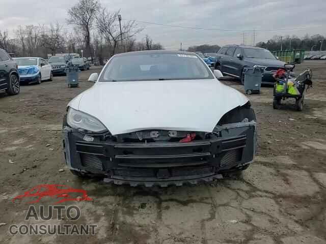 TESLA MODEL S 2015 - 5YJSA1S1XFF080127