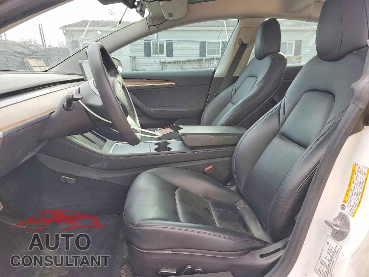 TESLA MODEL 3 2021 - 5YJ3E1EC5MF045207