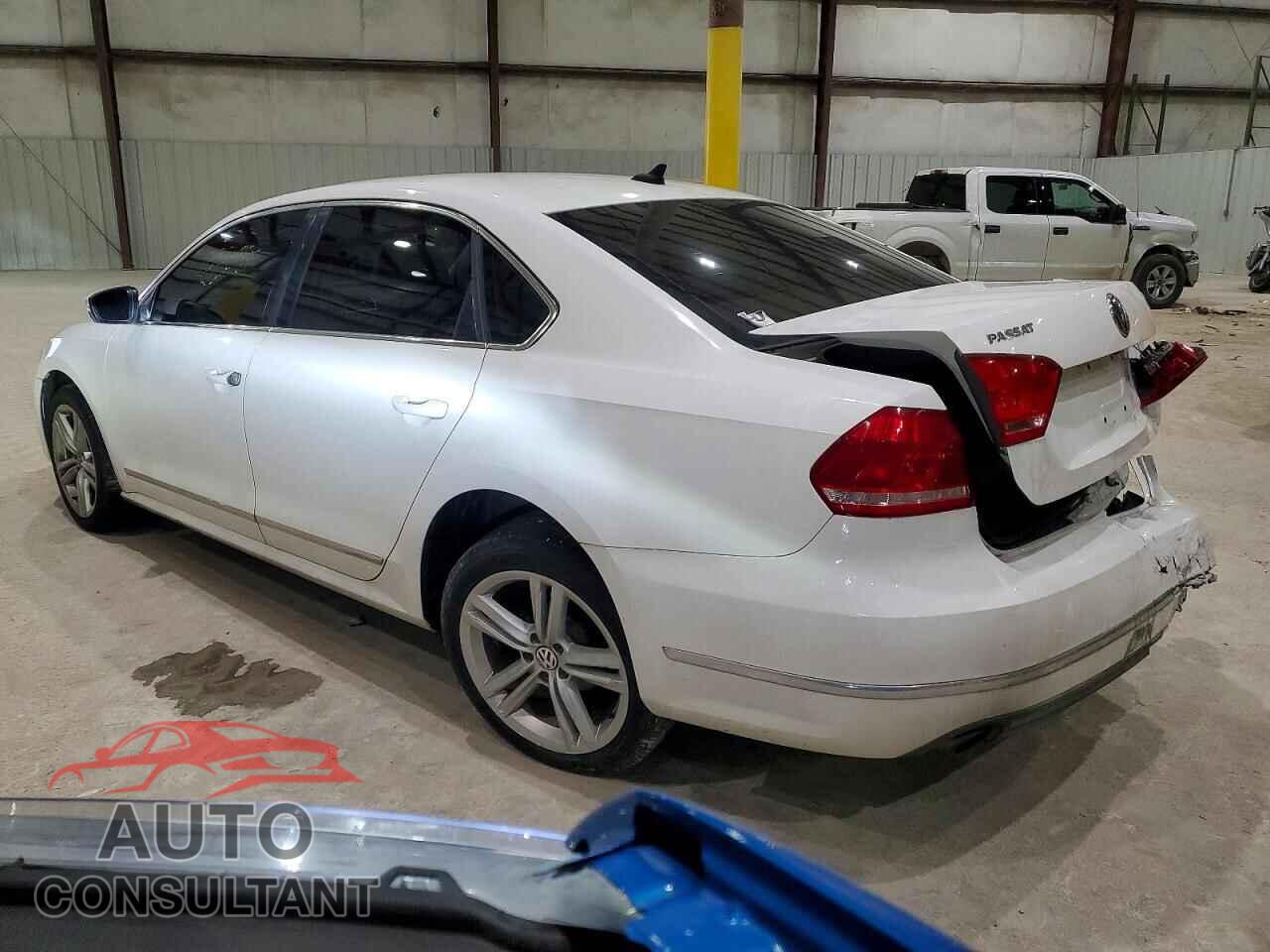 VOLKSWAGEN PASSAT 2014 - 1VWCN7A30EC066566