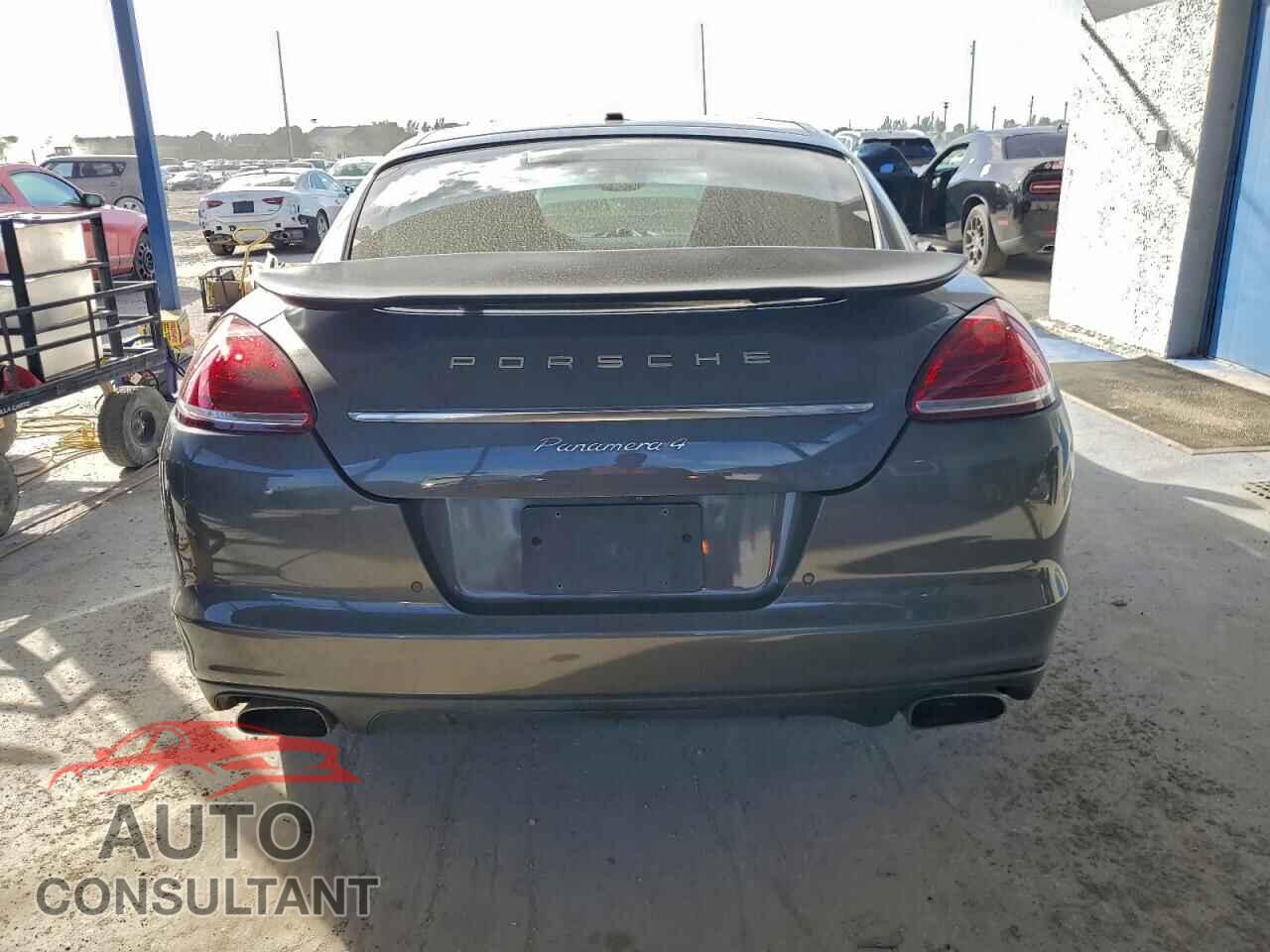 PORSCHE PANAMERA 2013 - WP0AA2A71DL015779