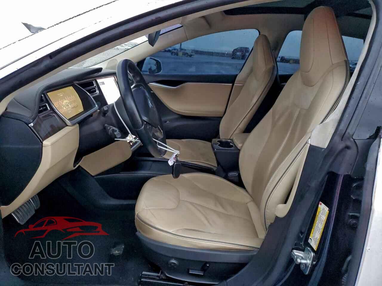 TESLA MODEL S 2013 - 5YJSA1DP2DFP17283