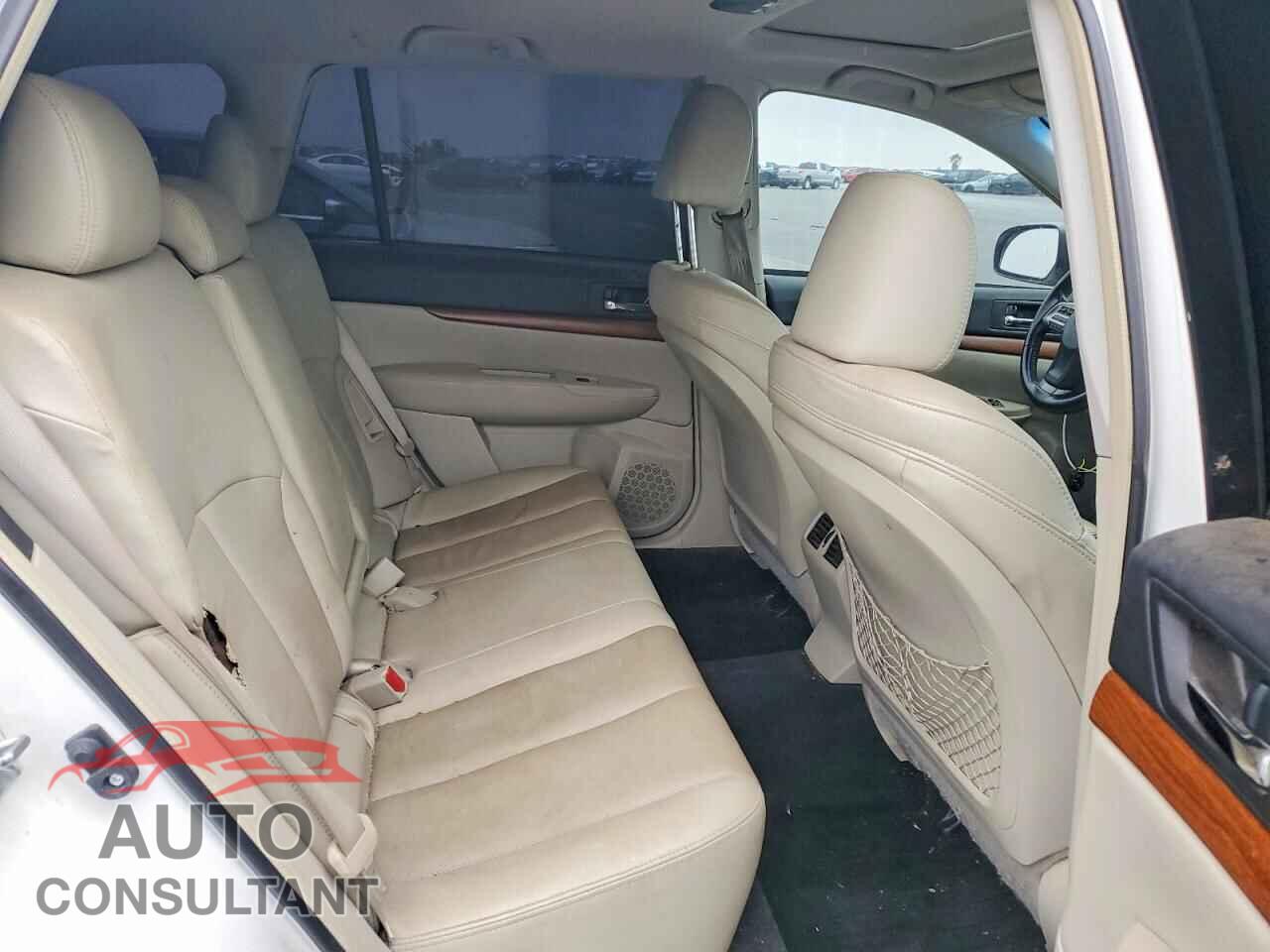 SUBARU OUTBACK 2013 - 4S4BRBKC4D3301775