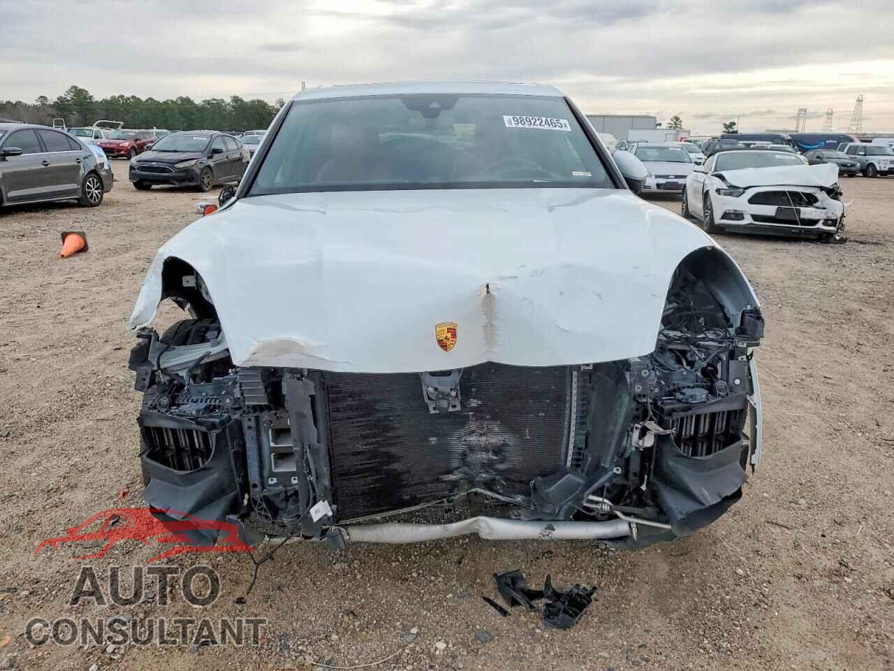 PORSCHE CAYENNE 2021 - WP1AA2AY2MDA09569