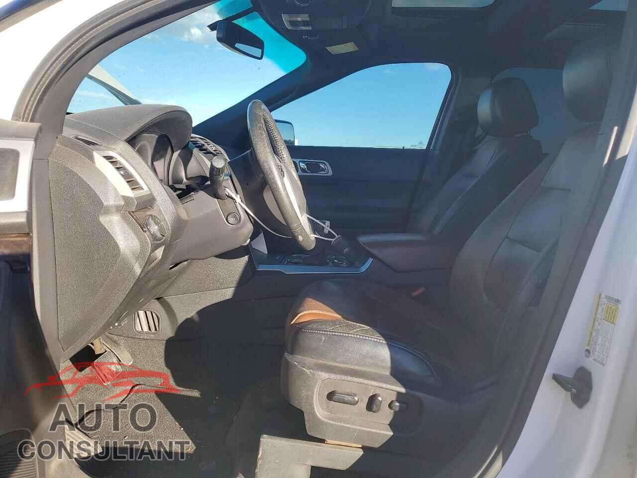 FORD EXPLORER 2011 - 1FMHK8F81BGA56625