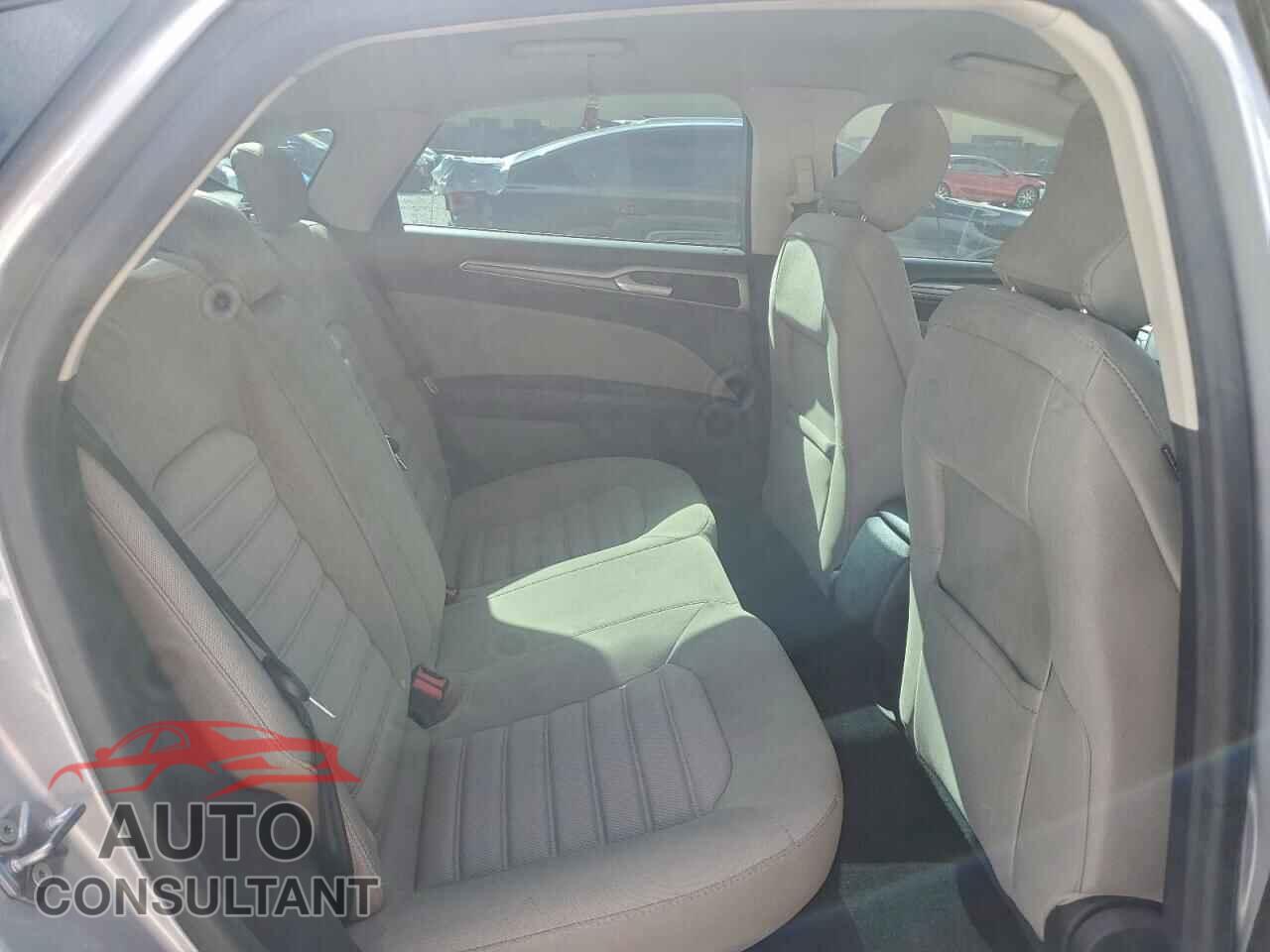 FORD FUSION 2017 - 3FA6P0G72HR282037