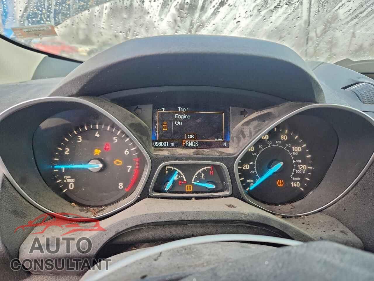 FORD ESCAPE 2017 - 1FMCU0F71HUC87659