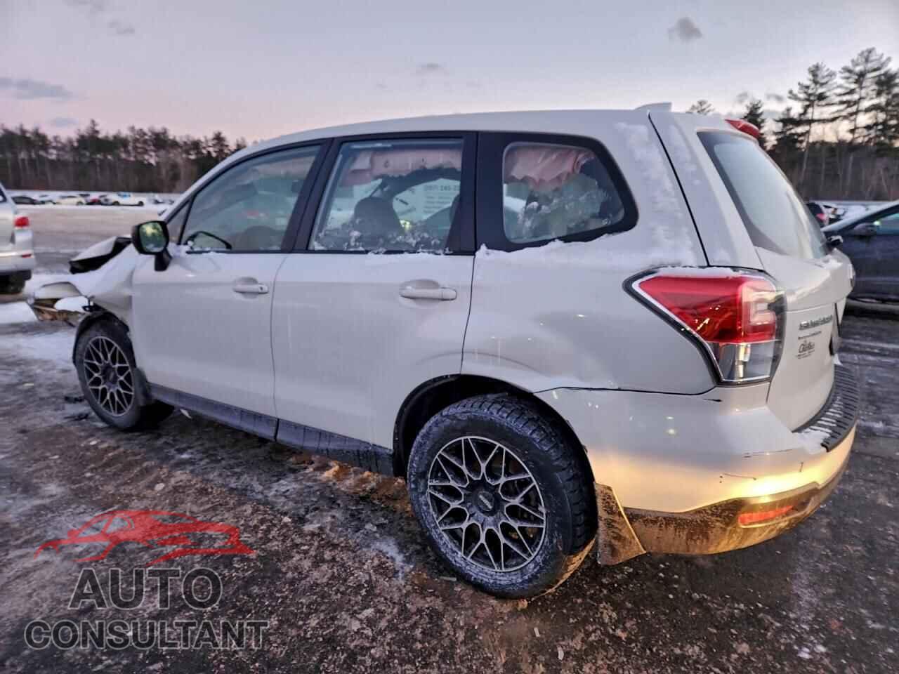 SUBARU FORESTER 2018 - JF2SJAAC2JG438243