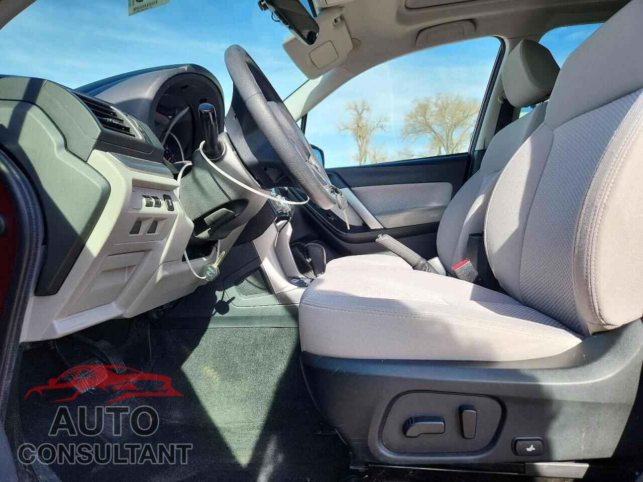 SUBARU FORESTER 2018 - JF2SJAEC0JH472573