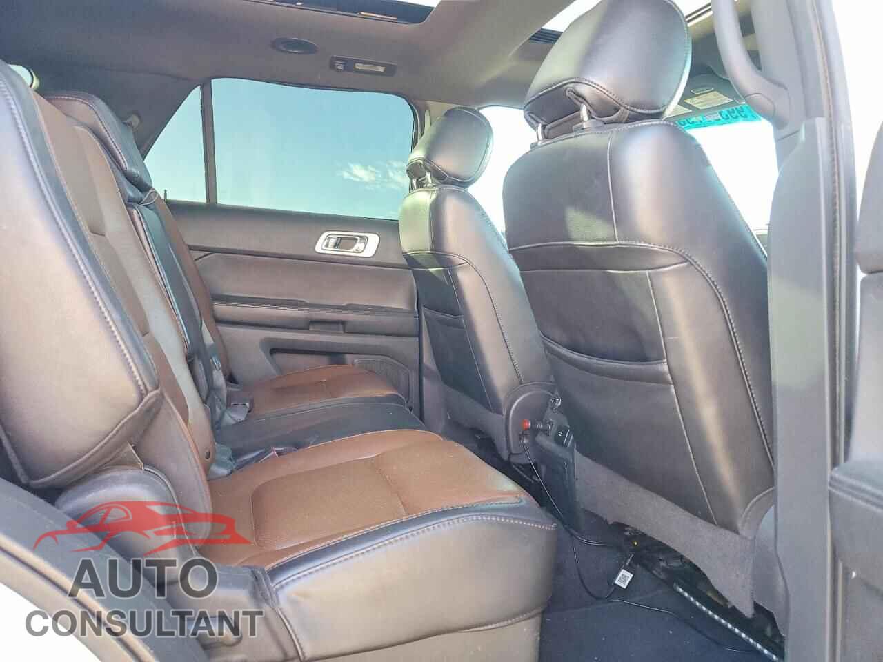 FORD EXPLORER 2011 - 1FMHK8F81BGA56625