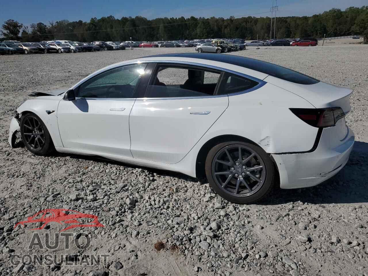 TESLA MODEL 3 2018 - 5YJ3E1EA7JF010579