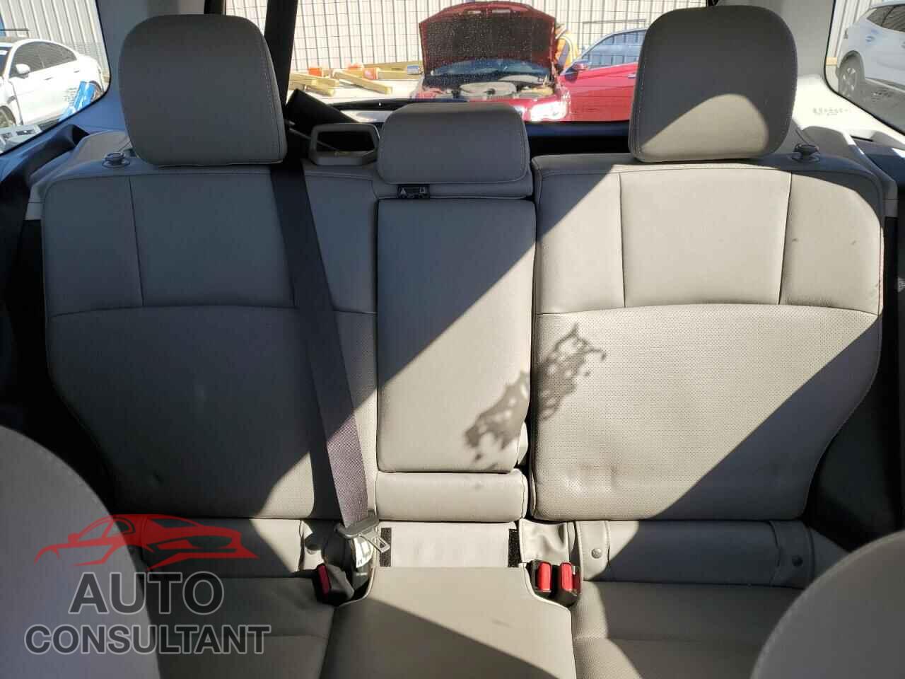 SUBARU FORESTER 2017 - JF2SJARC5HH489857