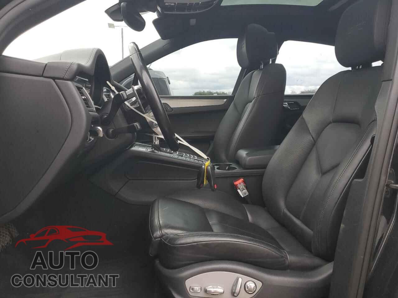 PORSCHE MACAN 2017 - WP1AG2A50HLB52083