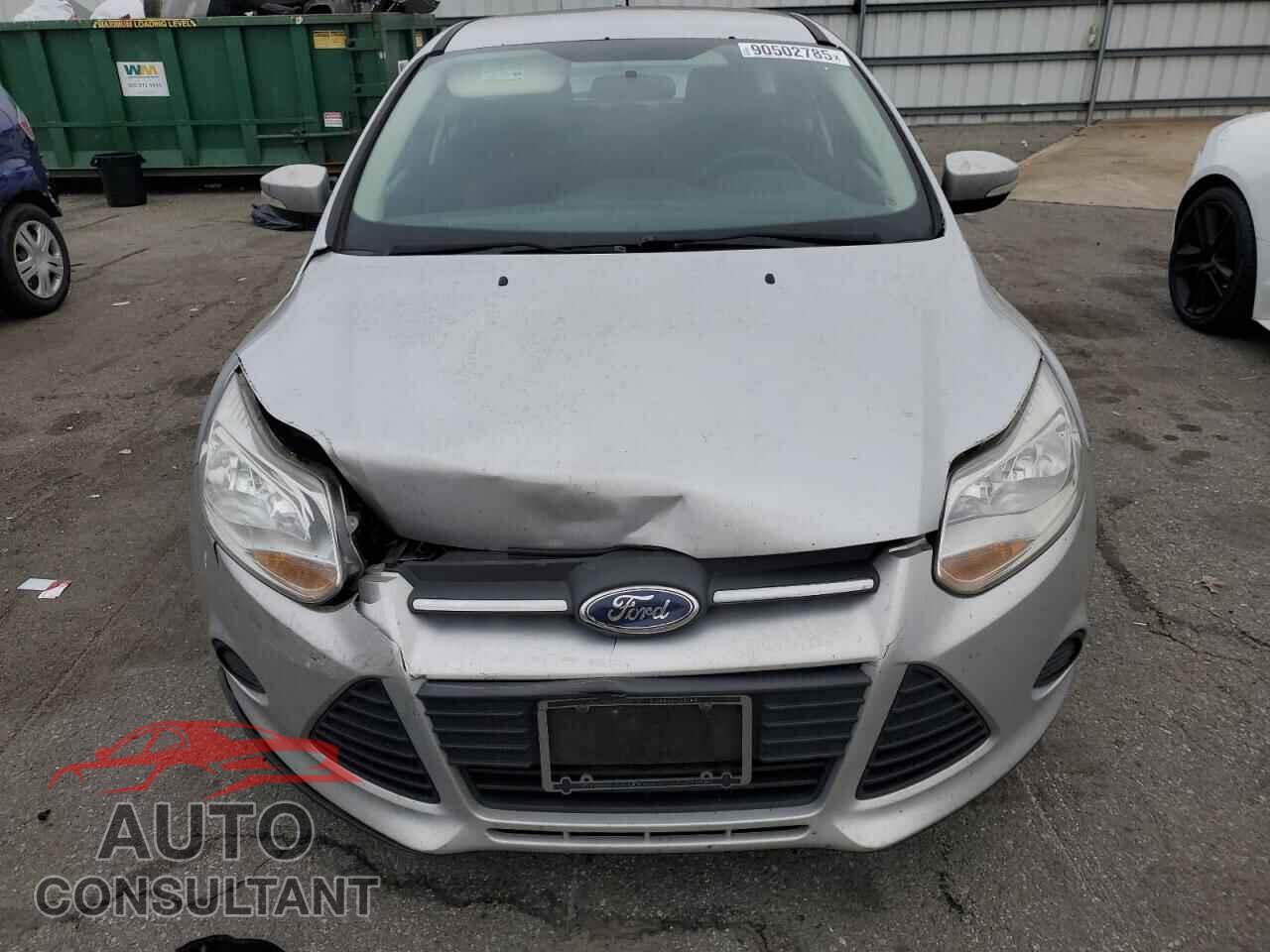 FORD FOCUS 2014 - 1FADP3K22EL333552
