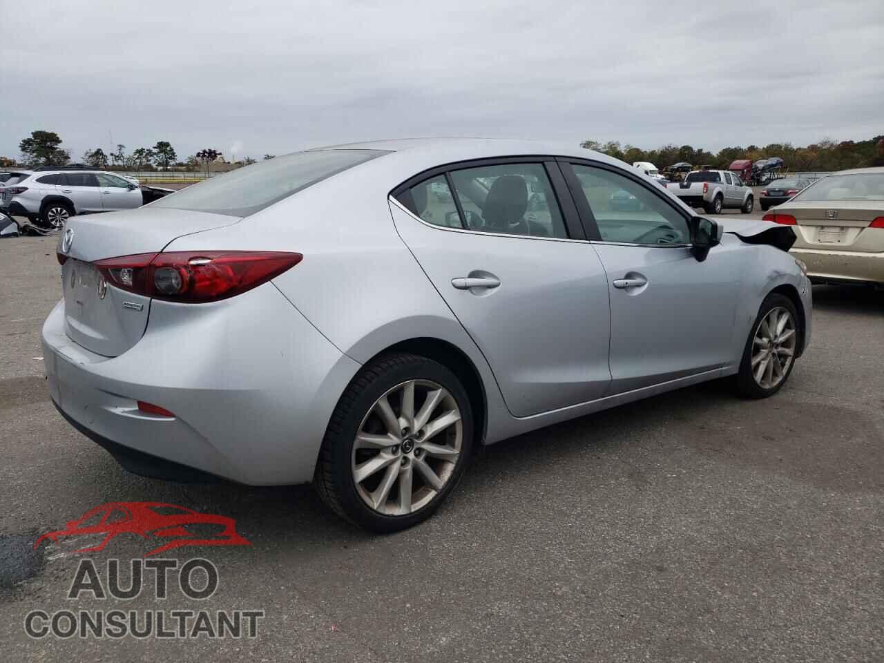 MAZDA 3 2017 - 3MZBN1V75HM149130