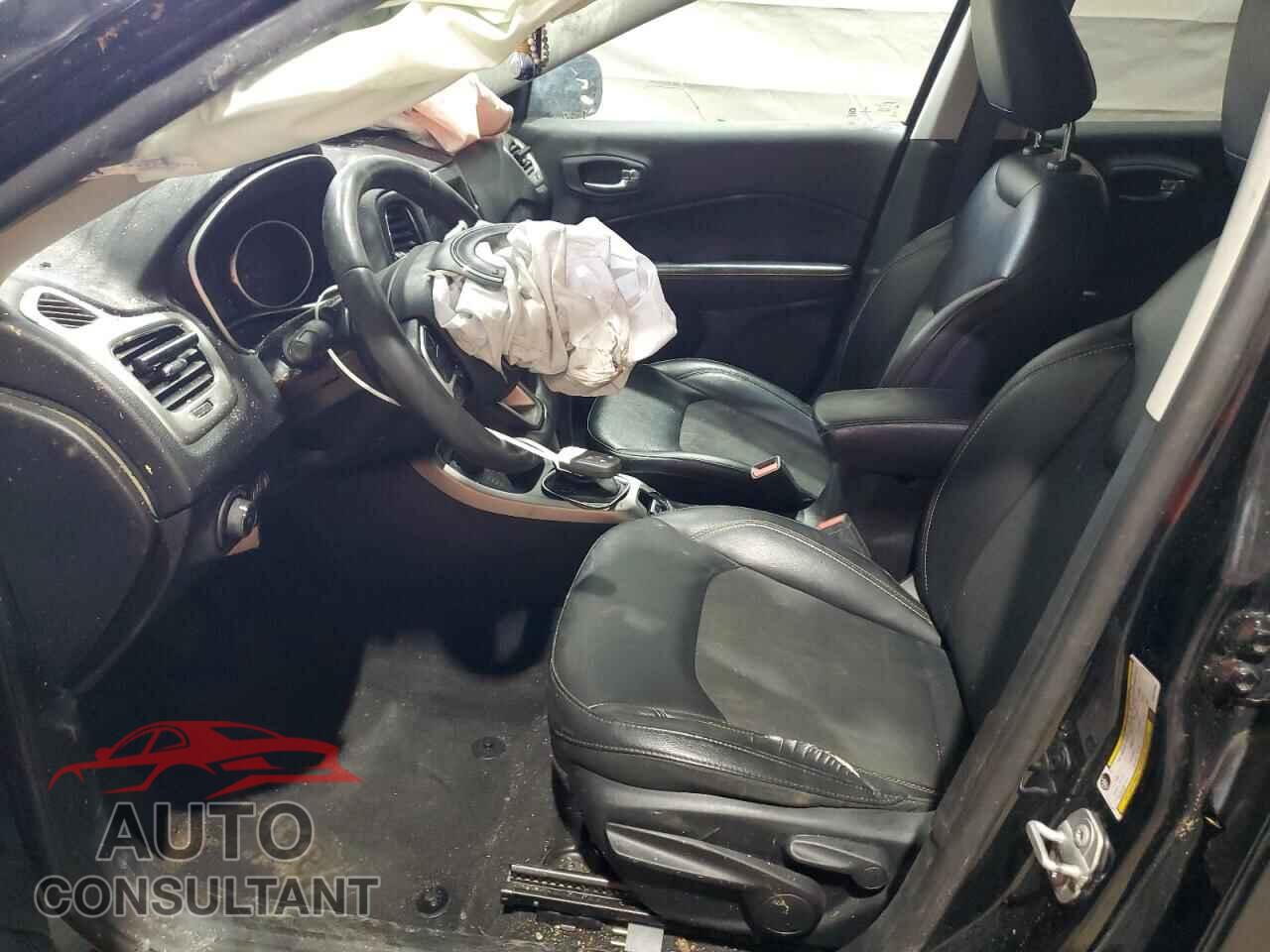 JEEP COMPASS 2019 - 3C4NJDBB2KT647983