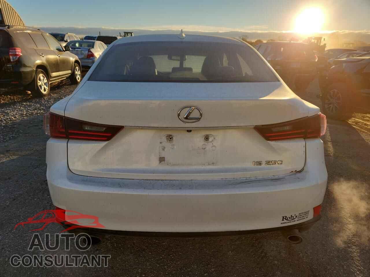 LEXUS IS 2015 - JTHBF1D24F5068837