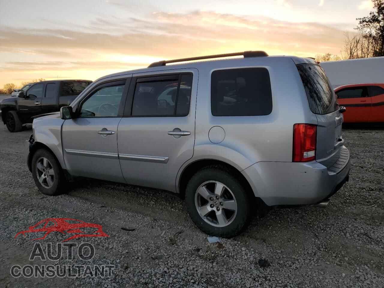 HONDA PILOT 2011 - 5FNYF4H75BB005290