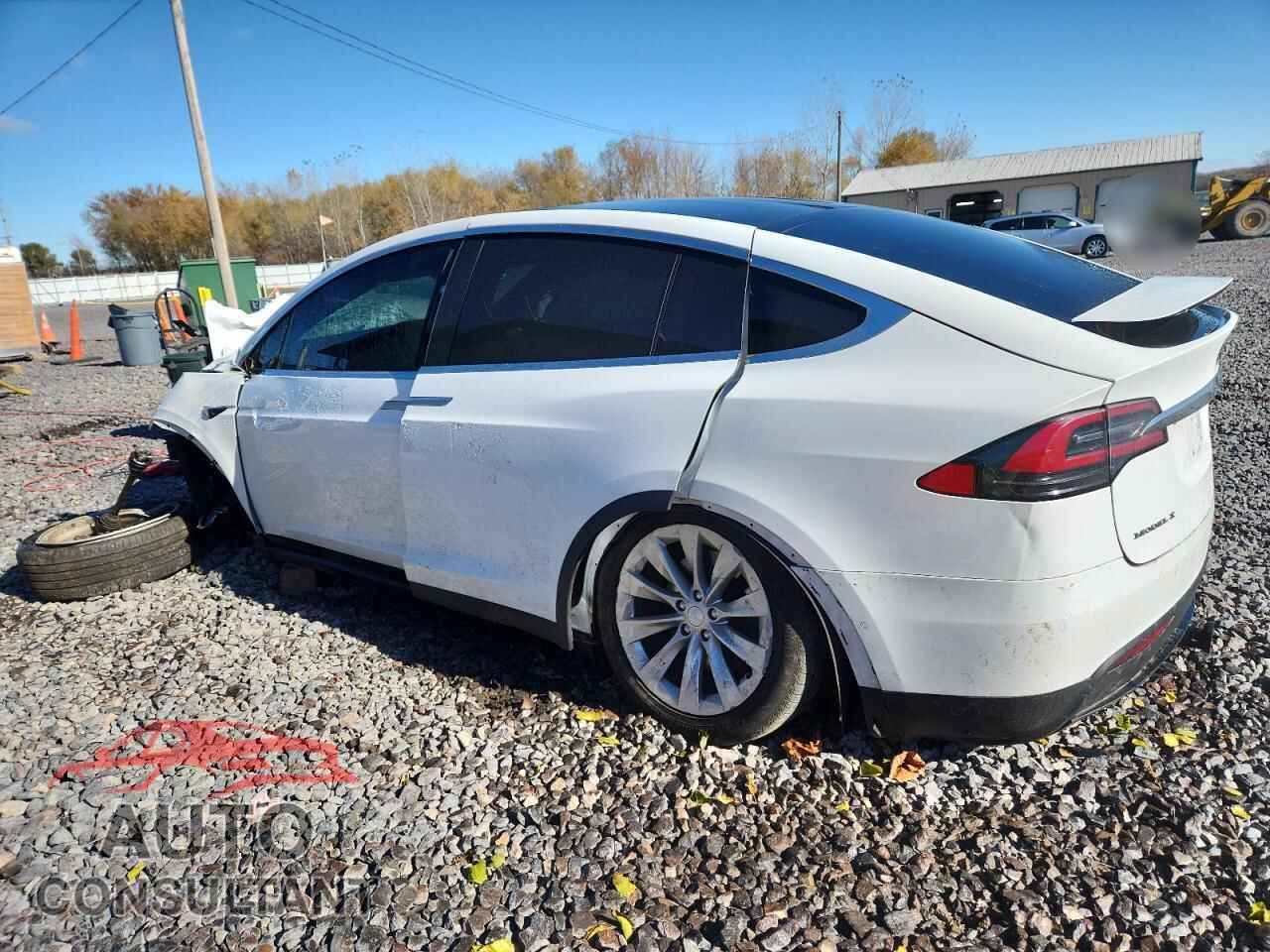 TESLA MODEL X 2018 - 5YJXCDE21JF101882