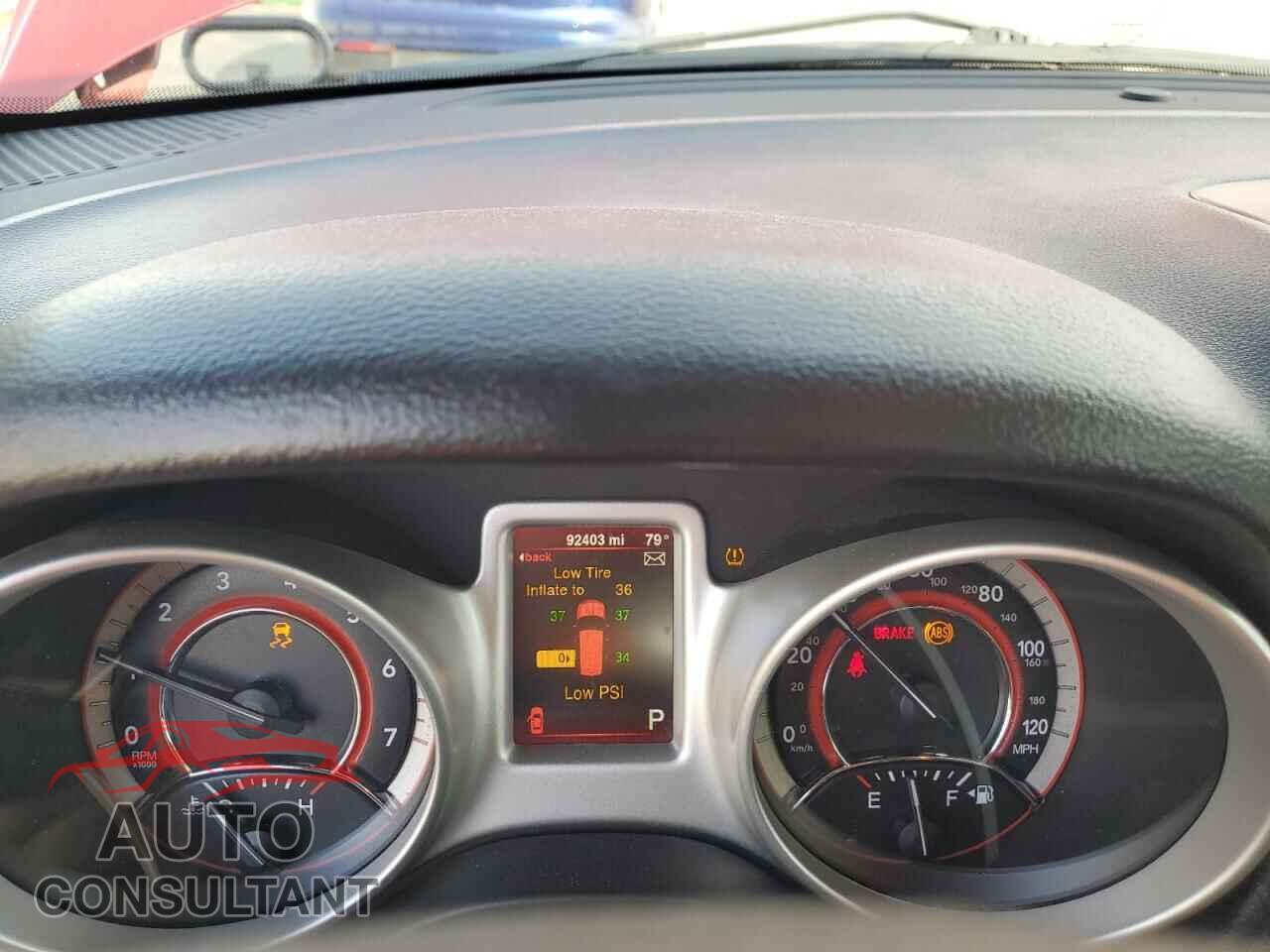DODGE JOURNEY 2015 - 3C4PDCBB9FT575633