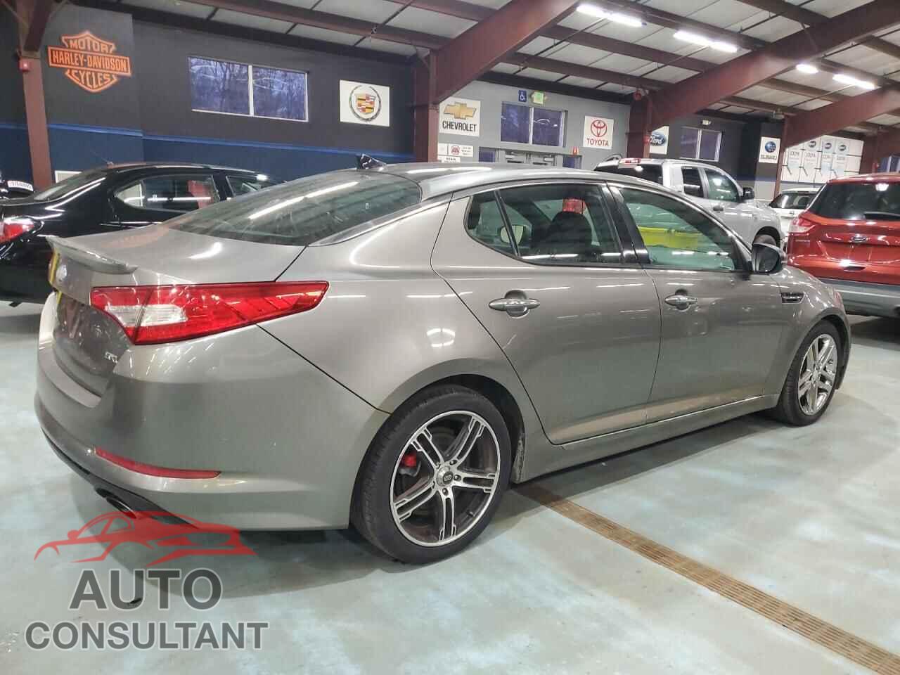 KIA OPTIMA 2013 - 5XXGR4A64DG109936