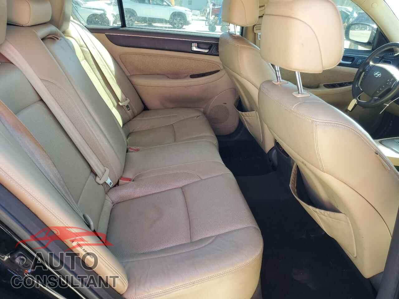 HYUNDAI GENESIS 2012 - KMHGC4DD7CU151274
