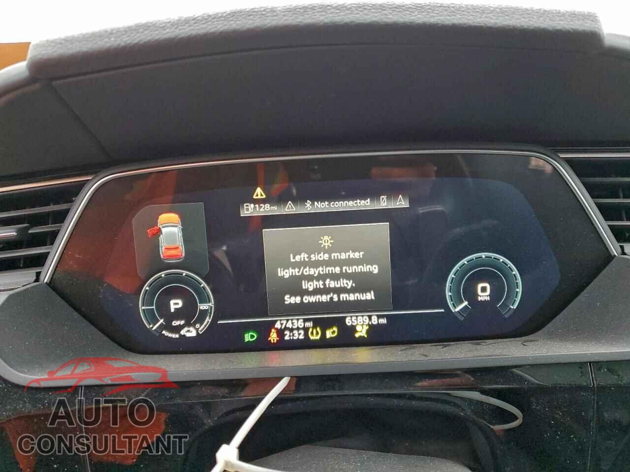 AUDI E-TRON 2019 - WA1LAAGE6KB009739