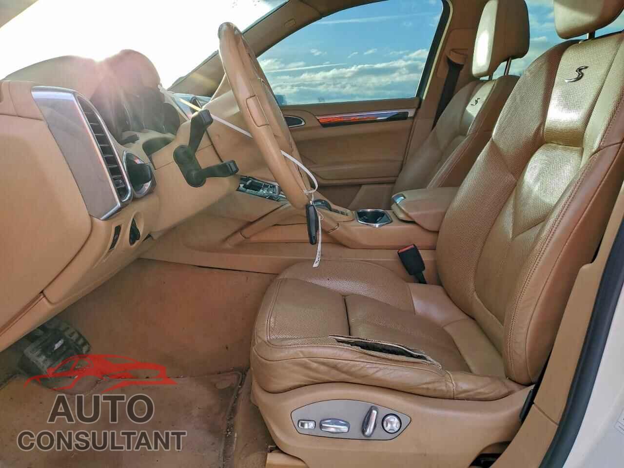 PORSCHE CAYENNE 2011 - WP1AA2A29BLA02889