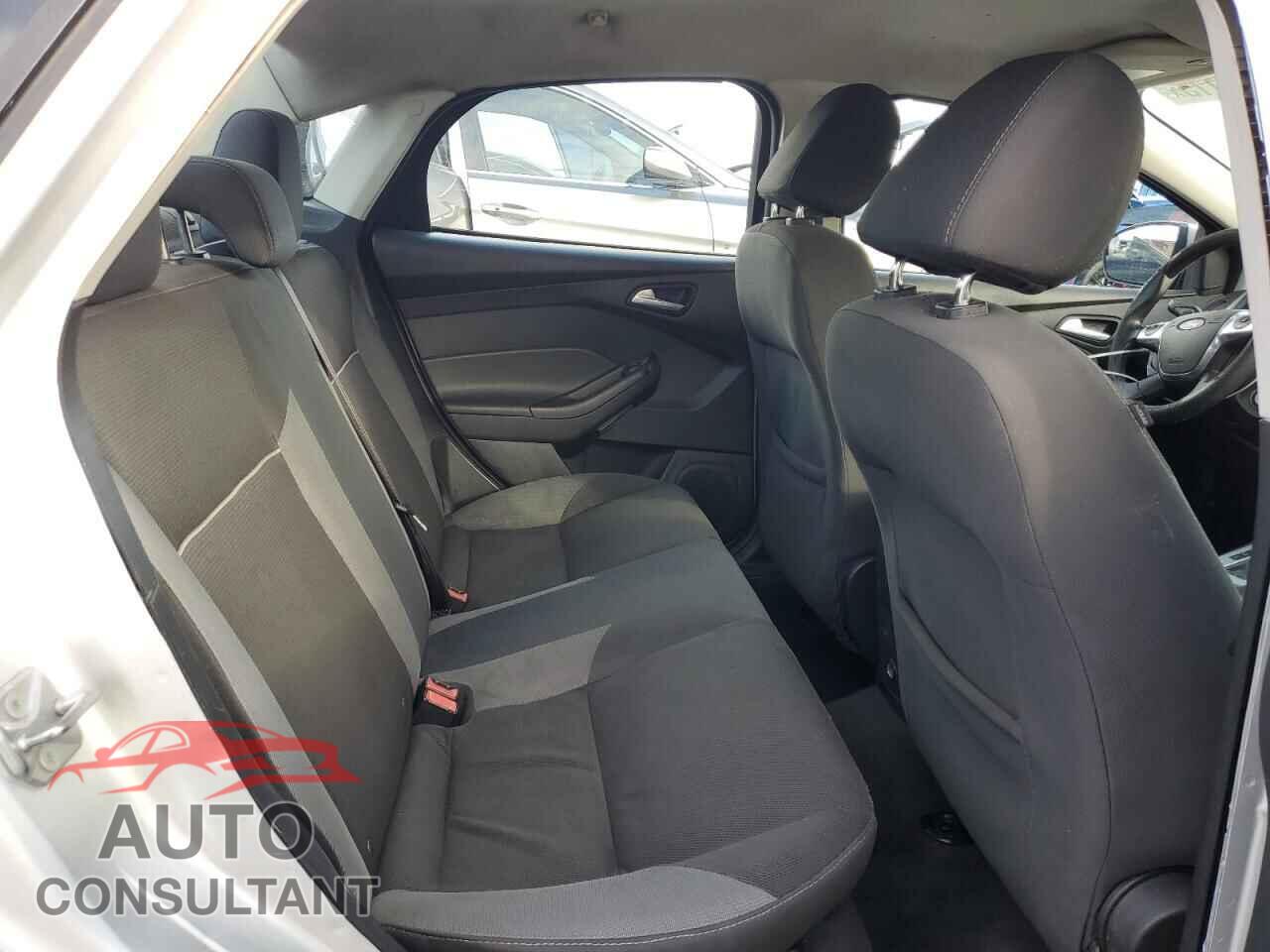 FORD FOCUS 2014 - 1FADP3F23EL391390