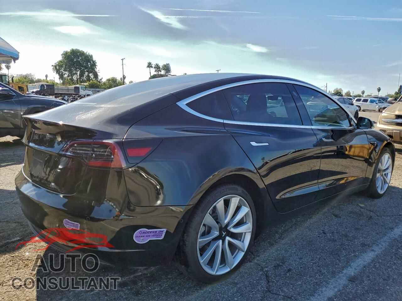 TESLA MODEL 3 2018 - 5YJ3E1EA5JF136424